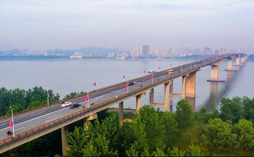 湖北黃石有幾座長江大橋（截止至2019年9月）