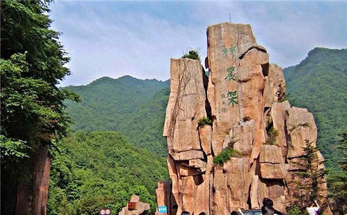 湖北神農架風景區旅游攻略 武漢去神農架怎么坐車(免票政策+交通+景點)