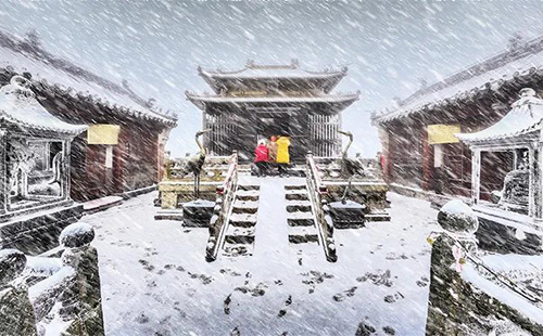 武當山景區因大雪暫時閉園