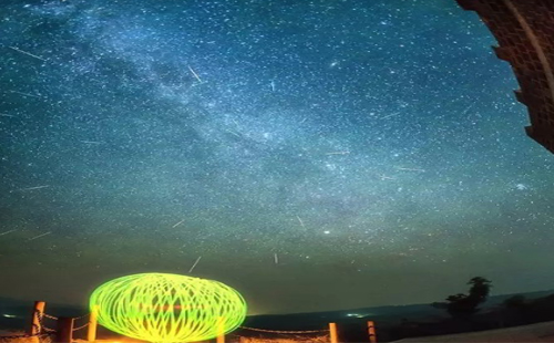 武漢今晚英仙座流星雨迎來極大值 觀賞及拍攝流星雨最強攻略